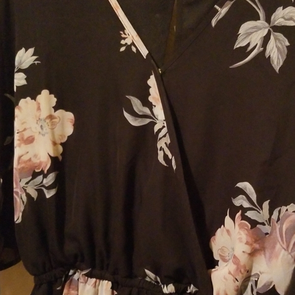 Floral romper - Picture 2 of 4